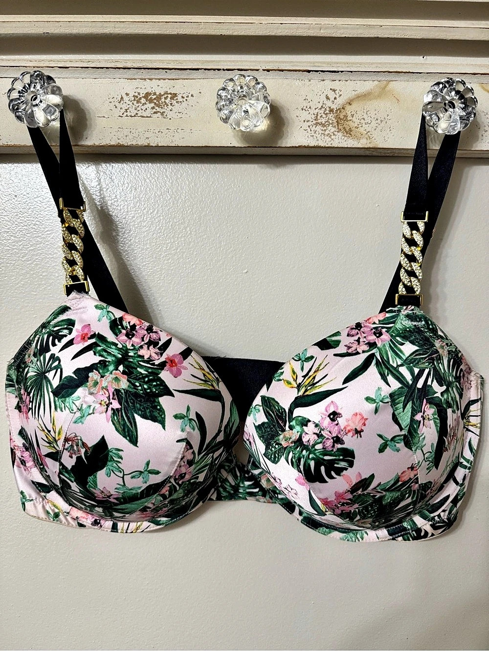 Victoria's Secret Very Sexy Rhinestone Chain Strap Push-Up Bra Floral Pink 36DD